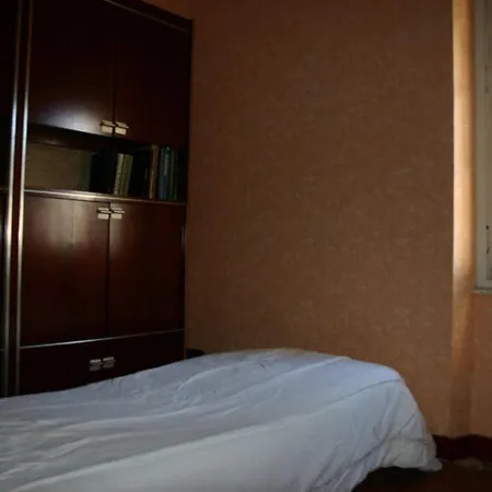 Charming Town House With Private Garden Appartement *